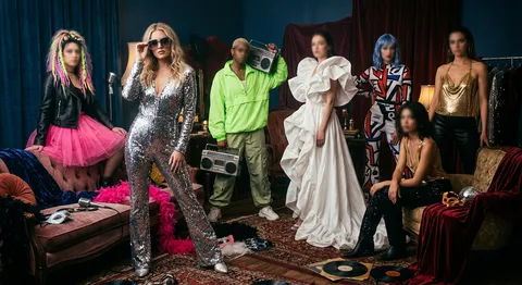 Pop Star Halloween Costumes: 8 Simple DIY Outfits