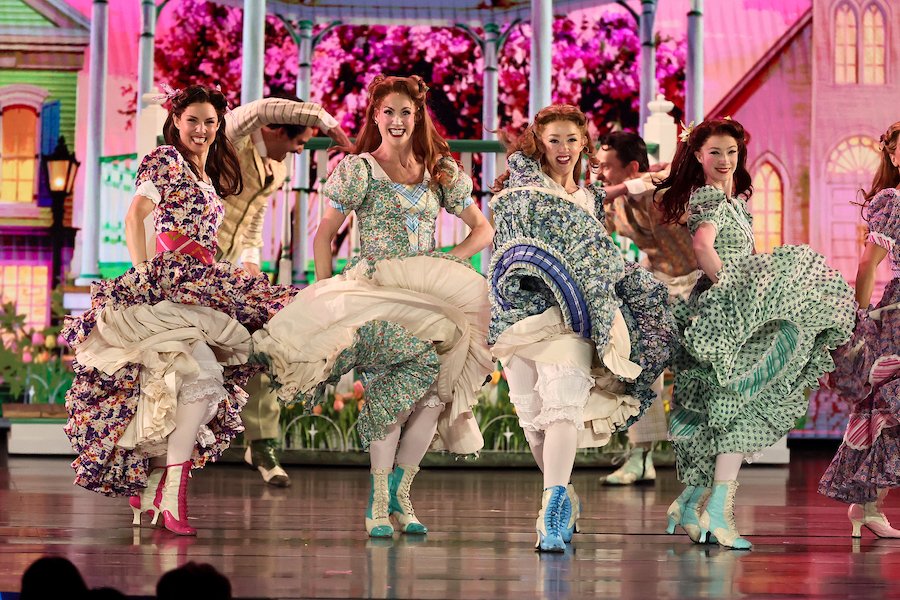 Cast of Broadway musical 'Schmigadoon!' perform at the 2026 Tony Awards