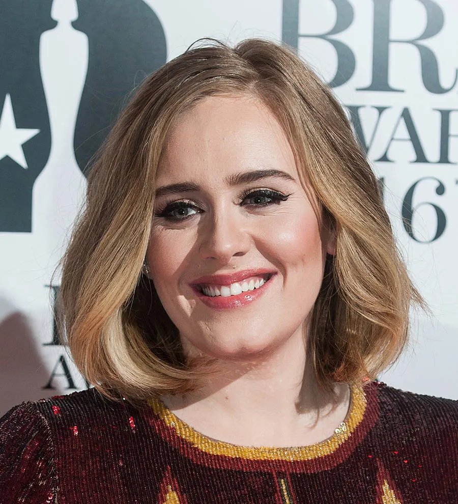 Adele confirms Glastonbury headlining slot