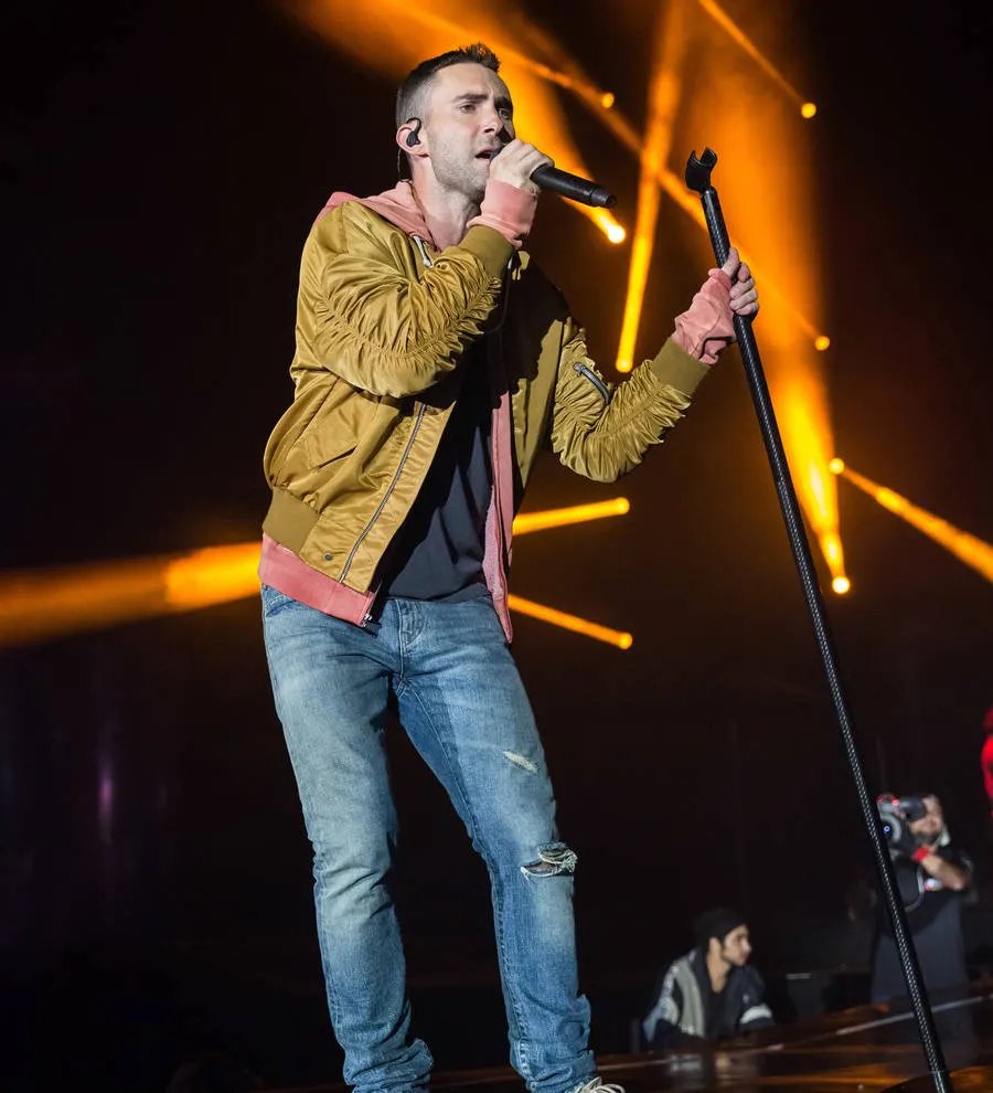 Adam Levine leads The Voice's emotional tribute to Christina Grimmie