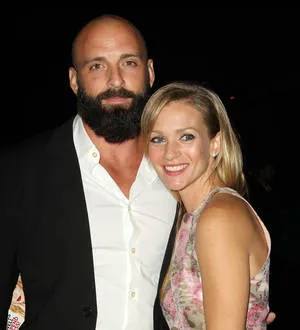Actress A.J. Cook to be a mom again