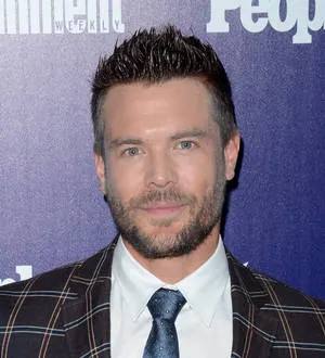 Actor Charlie Weber weds