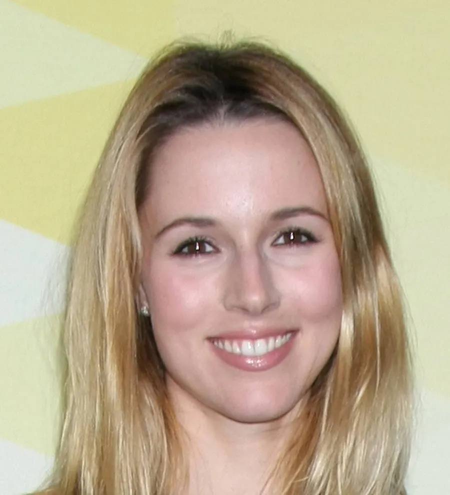 Actress Alona Tal welcomes baby girl