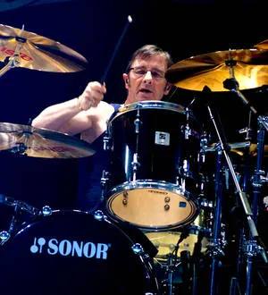 AC/DC's Phil Rudd charged in murder plot