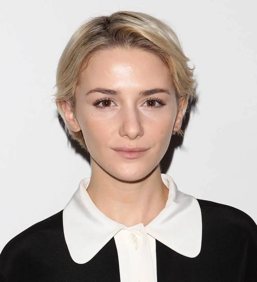 Addison Timlin lands role as young Hillary Clinton