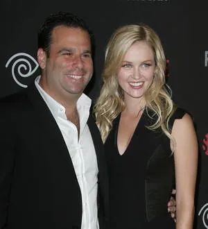 Actress Ambyr Childers pregnant with second child