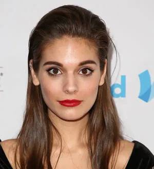 Actress Caitlin Stasey launching website featuring nude photographs