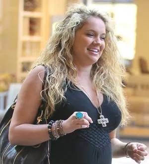 Actress Tiffany Thornton pregnant