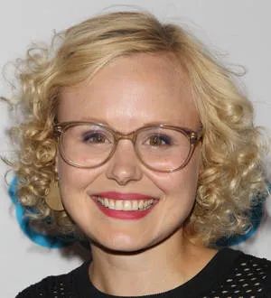 Actress Alison Pill engaged