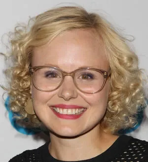 Actress Alison Pill engaged