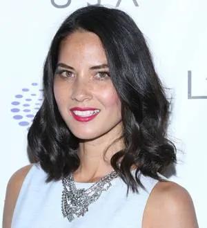 Actress Olivia Munn dislocates shoulder