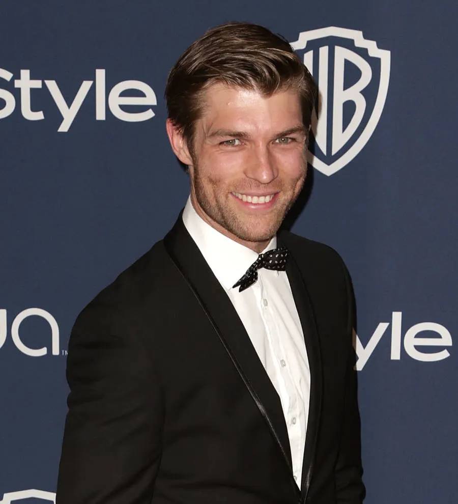 Actor Liam McIntyre evacuated from Fort Lauderdale airport after shooting