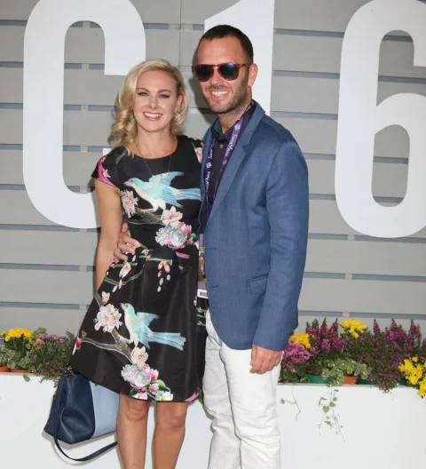 Actress Laura Bell Bundy weds