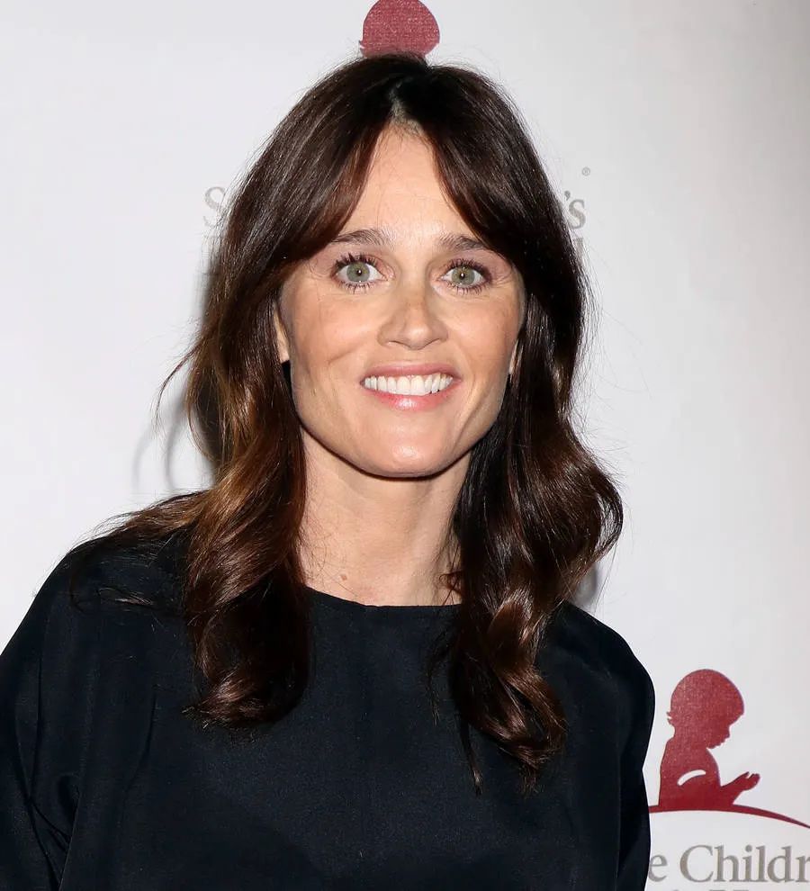 Actress Robin Tunney is a first-time mom