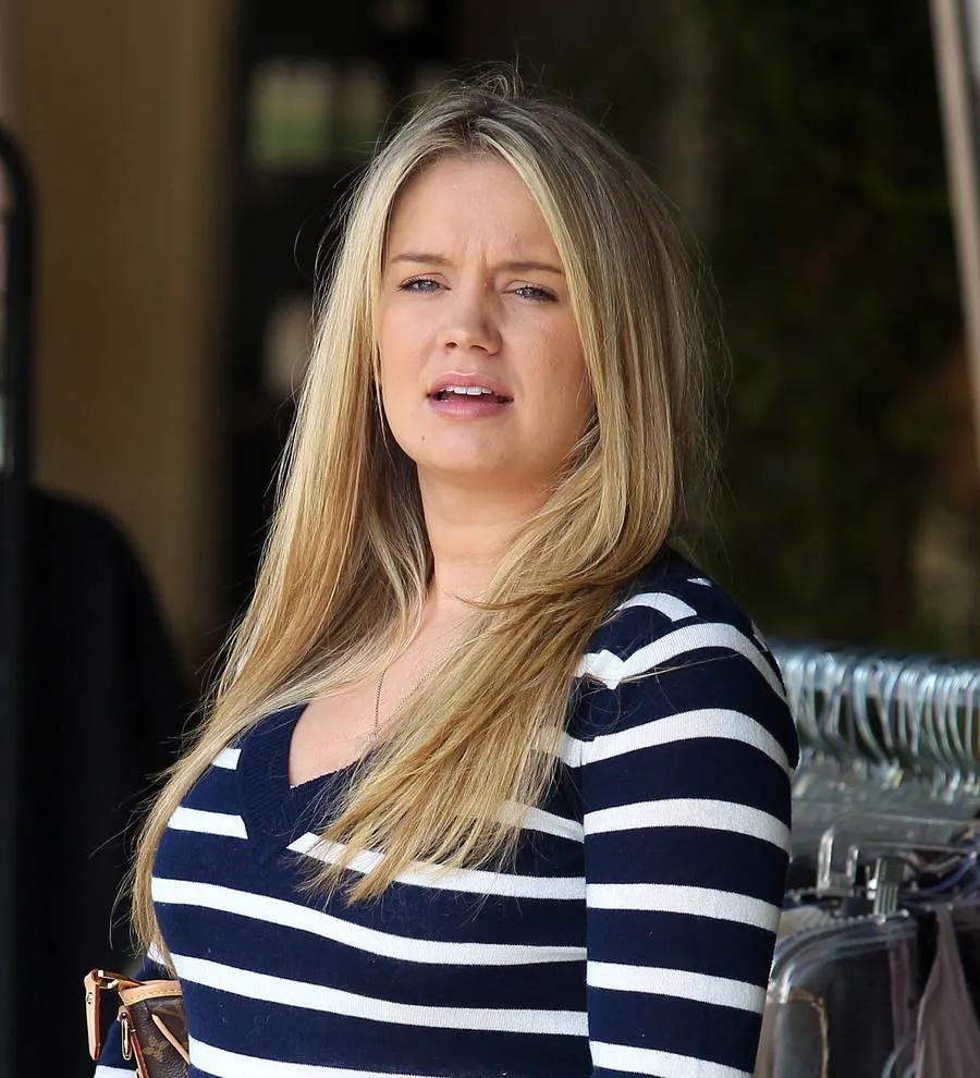 Actress Tiffany Thornton suffers miscarriage