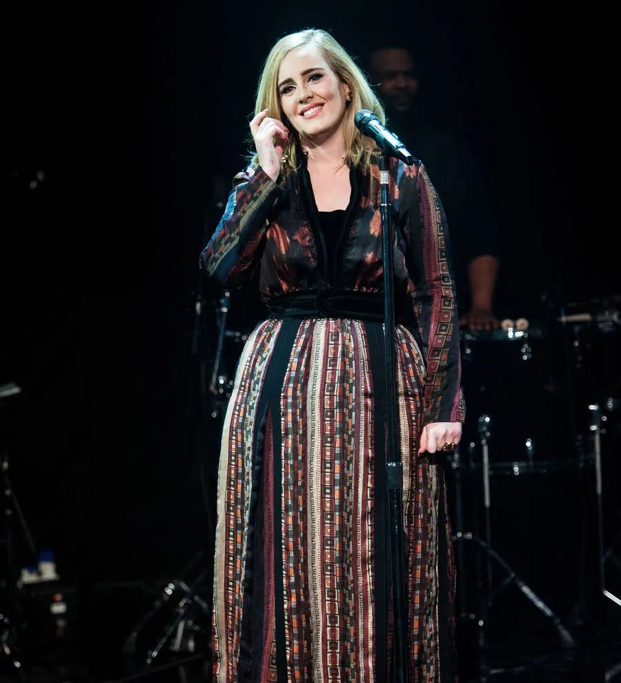 Adele back at number one on album chart