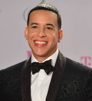 Daddy Yankee gives poor kids Christmas treat