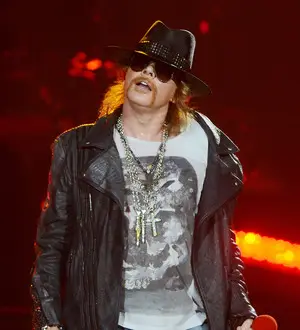 Guns N' Roses threaten to walk off stage at London show