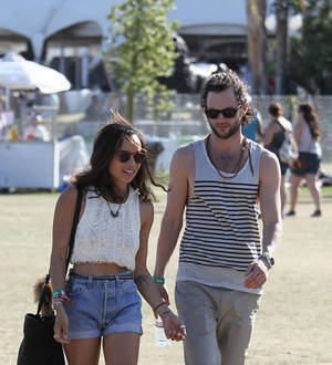 Penn Badgley and Zoe Kravitz split