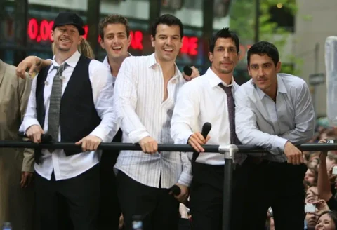 SUNDAY MUSIC VIDS: New Kids On The Block