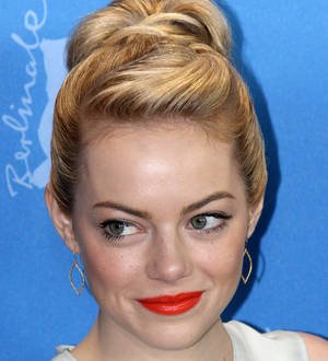 Emma Stone & Naomi Watts to star in theater comedy