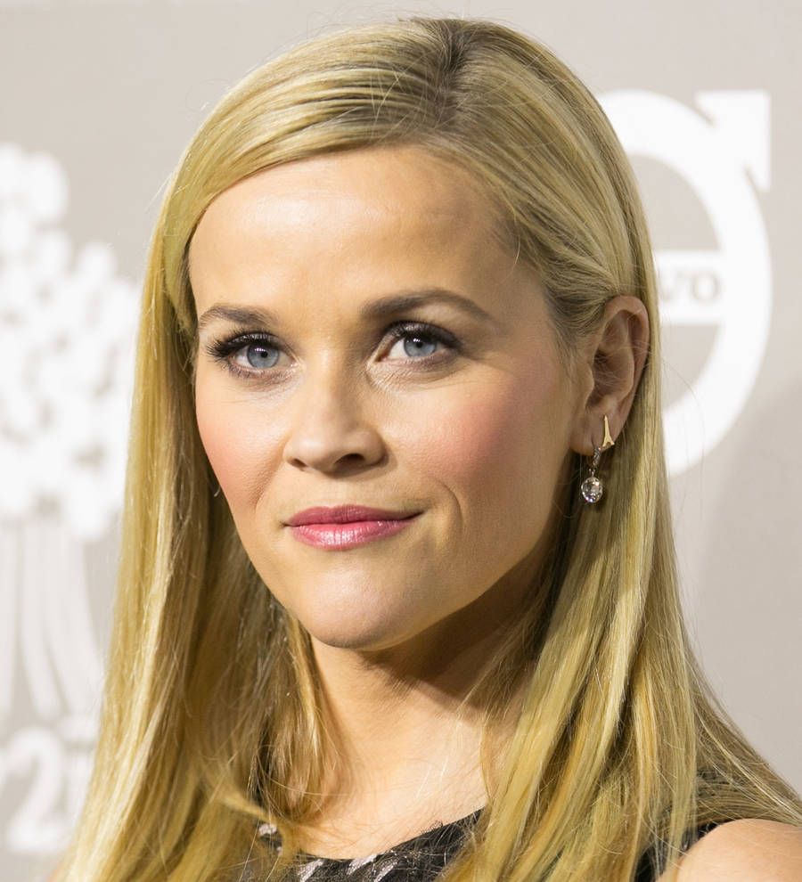 Reese Witherspoon wins campaign for celebrity airport terminal