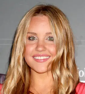 Amanda Bynes apologizes for nasty remarks about her parents