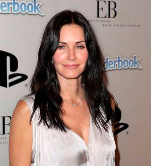 Courteney Cox takes a weekly pee on her balcony