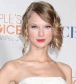 Comic Honour for Taylor Swift + Lady Gaga