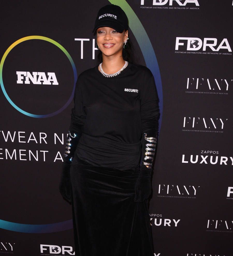 Rihanna undergoes AIDS test with Prince Harry