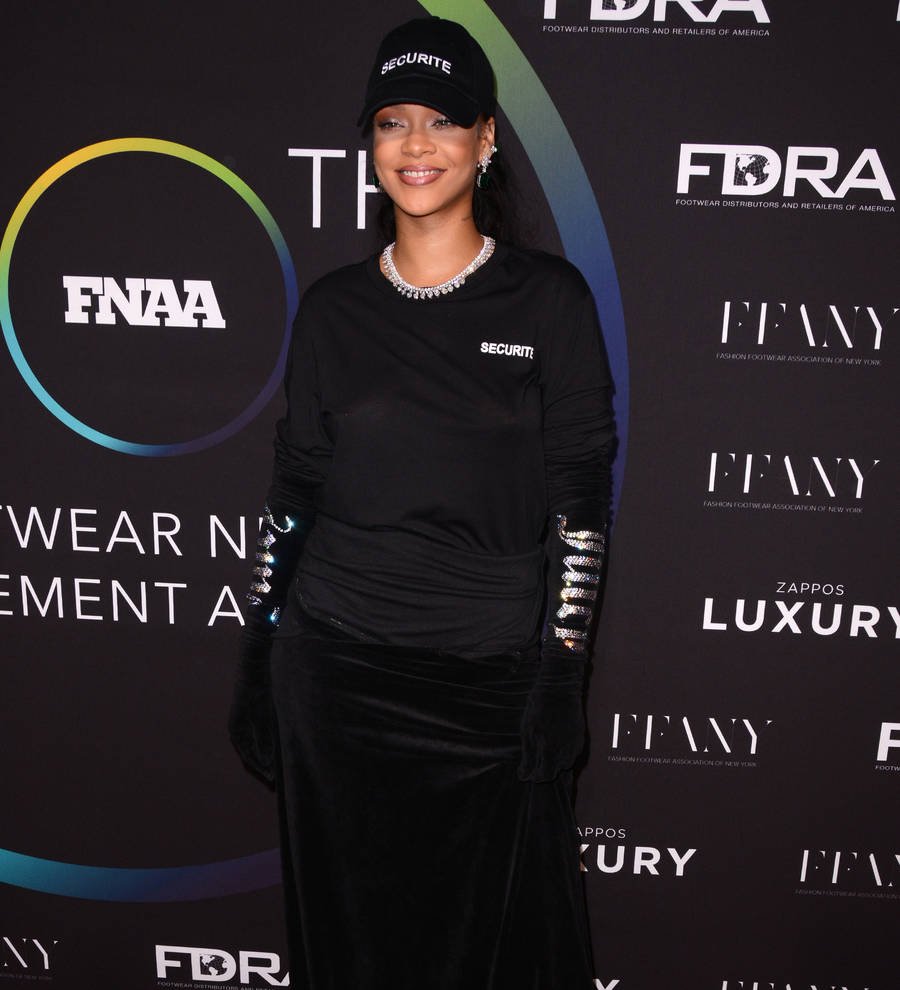Rihanna undergoes AIDS test with Prince Harry