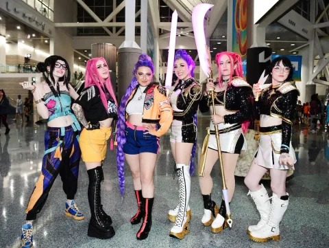 6 Trendy Halloween Costume Ideas!