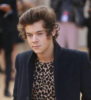 Harry Styles donates jeans to genetic charity campaign