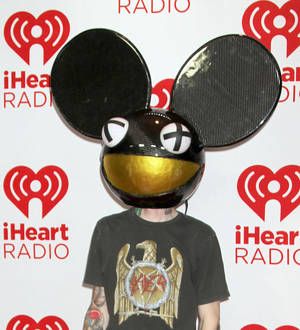 Deadmau5 replaces Avicii at Ultra Music Festival