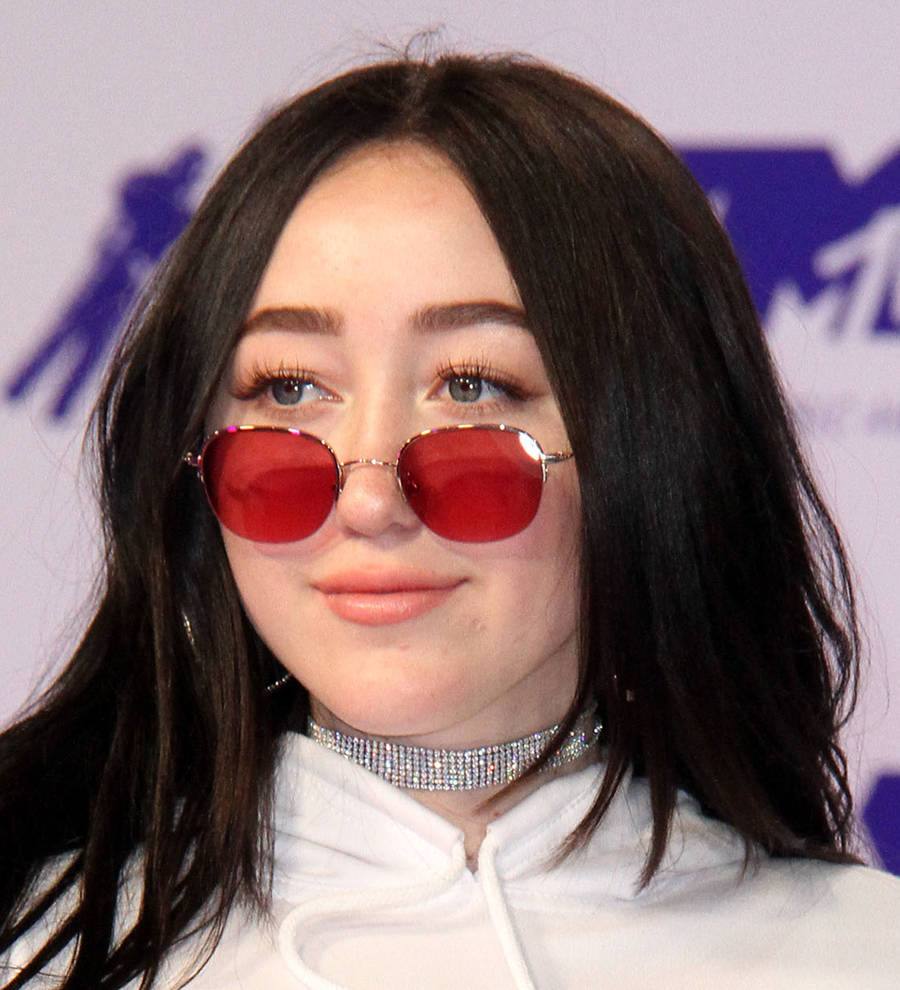 Noah Cyrus locked up in a glass tank for SeaWorld boycott campaign