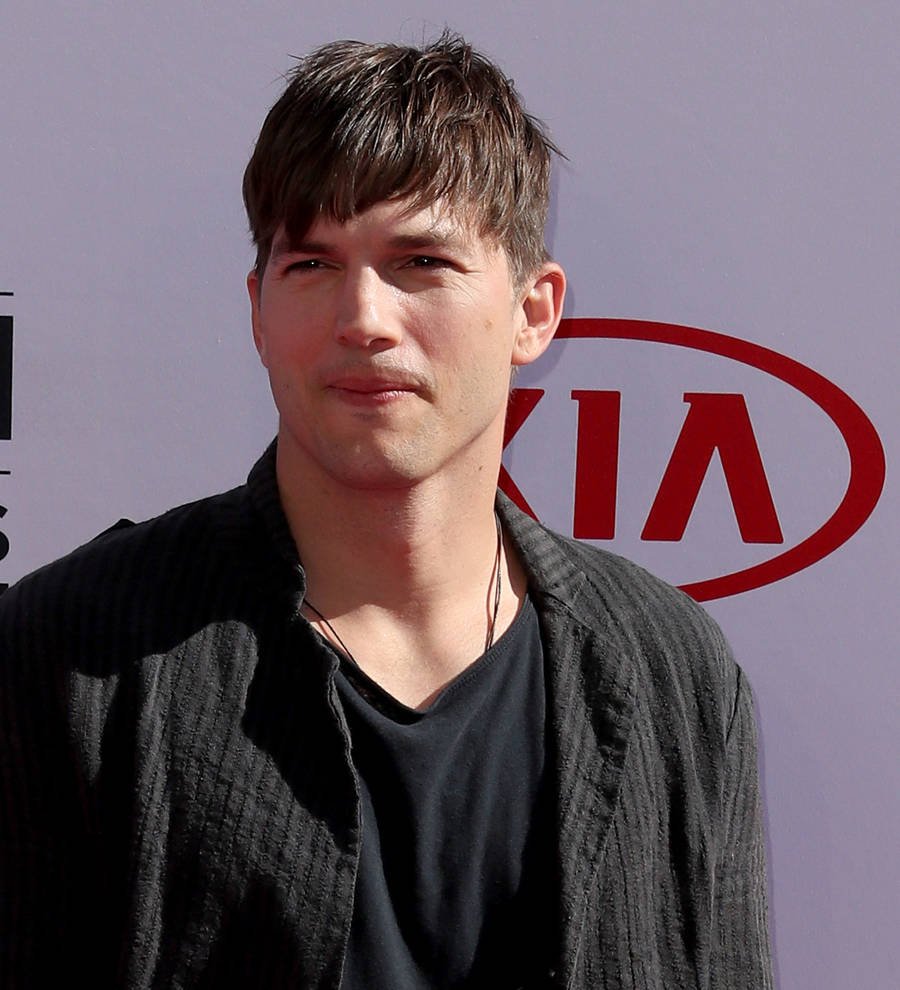 Ashton Kutcher laughs at daughter Wyatt's potty mouth