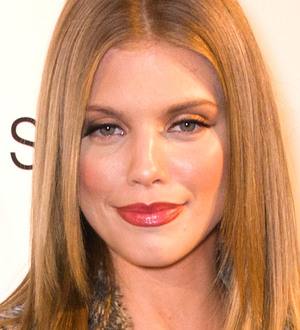 TV stars take off for Israel image boost trip