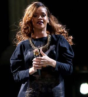 Sick Rihanna cancels Houston concert