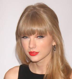Taylor Swift and Harry Styles split - report
