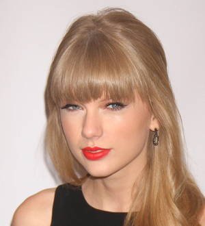 Taylor Swift and Harry Styles split - report