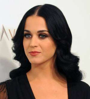 Birthday girl Katy Perry turns vampire for costume party