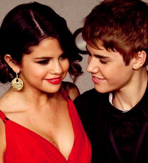 Justin Bieber and Selena Gomez step out amid break-up rumours