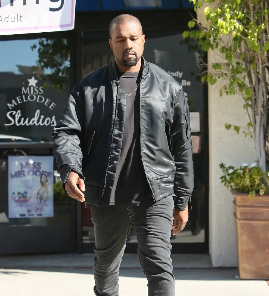 Kanye West asks Mark Zuckerberg for a handout in midst of financial crisis