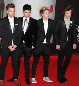 One Direction offer condolences after stagehand's death