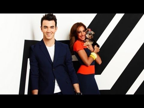 Kevin & Danielle Jonas Play "The Two-Year-Wed Game"!