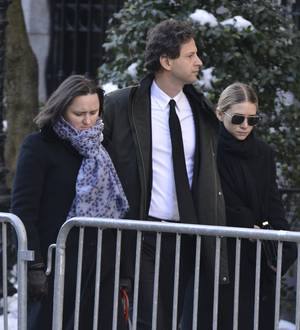 Ashley Olsen dating director Bennett Miller - report
