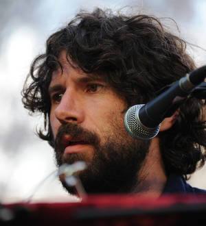 Gruff Rhys to stage Christmas show at Welsh theater