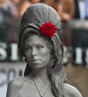 Amy Winehouse honoured with hometown statue