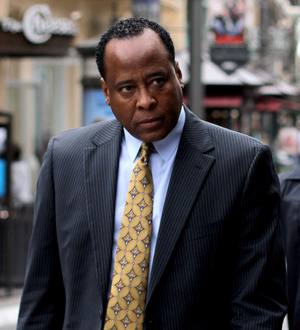 Jurors sworn in for Murray trial, opening statements begin next week
