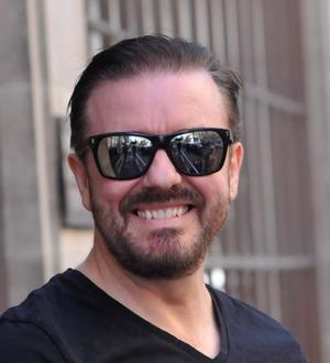 Gervais admits he was 'naive' over offensive remarks